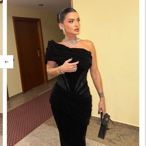 Off-Shoulder Black Evening Gown - Elegant Formal Dress